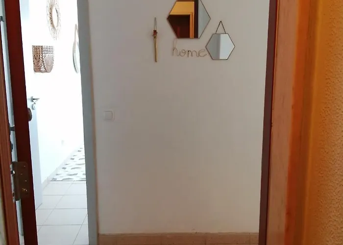 Vue Sur Et Pieds Dans L'eau!