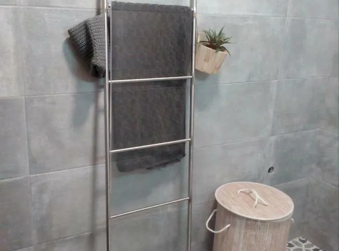 Vue Sur Et Pieds Dans L'eau! アパート ポルティマン